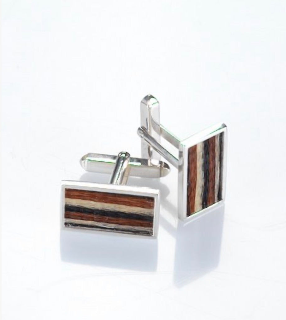 Woven Stories Ribbon Cufflinks in sterling silver with handwoven black, white and chestnut horse hair in the Blanket Stripe pattern.
